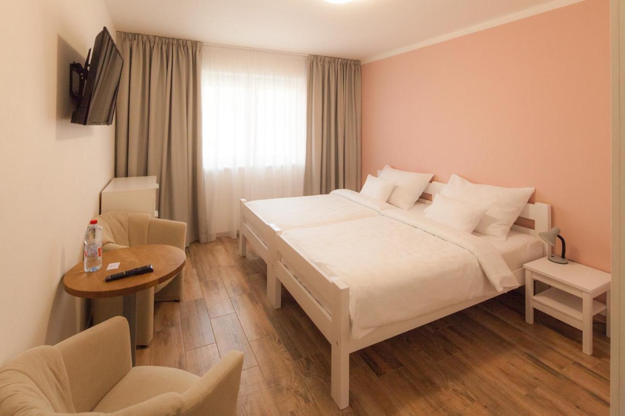 Golf Certovo Bremeno Hotel Jistebnice Luaran gambar
